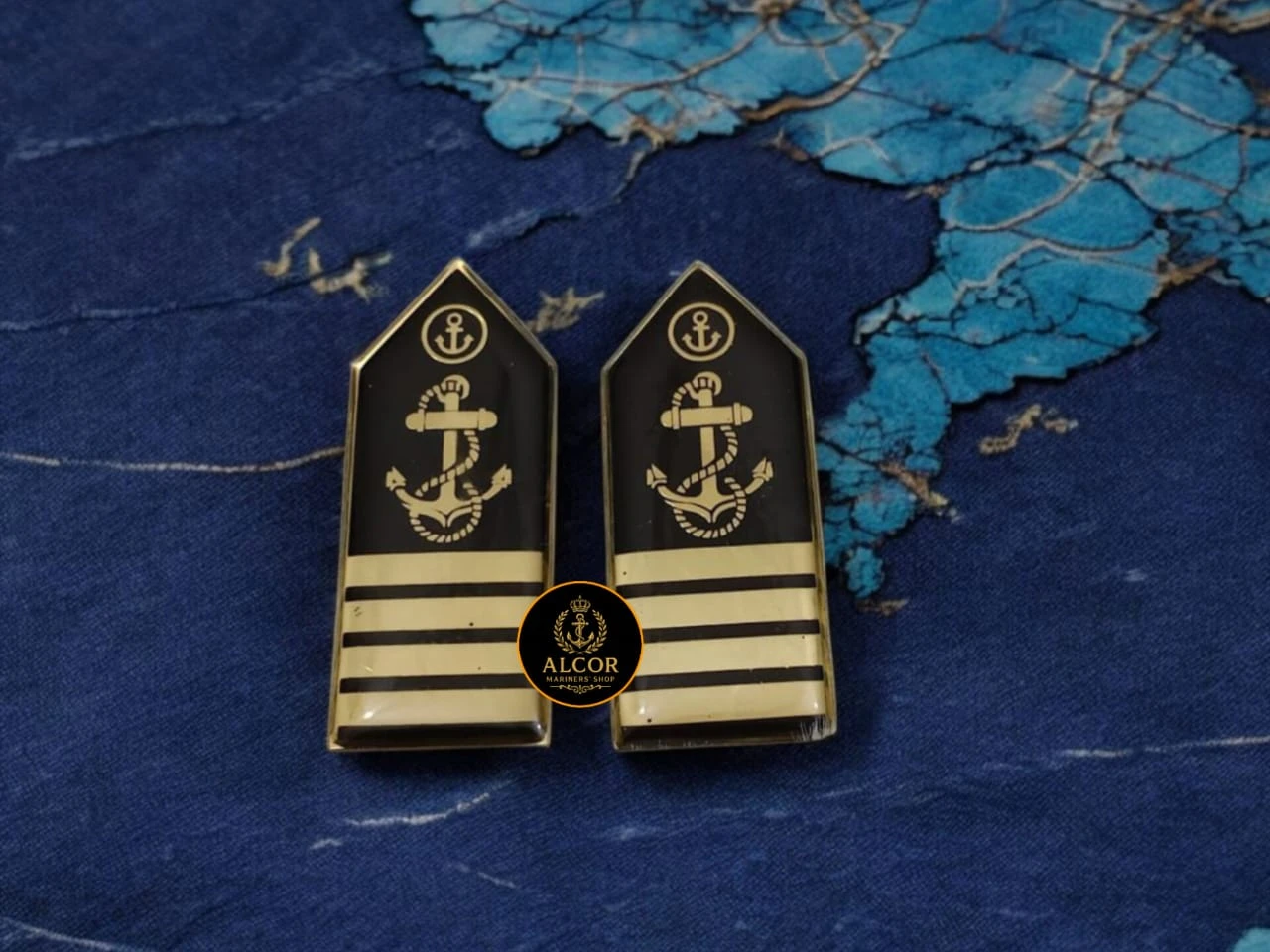 Captain Collar Pin