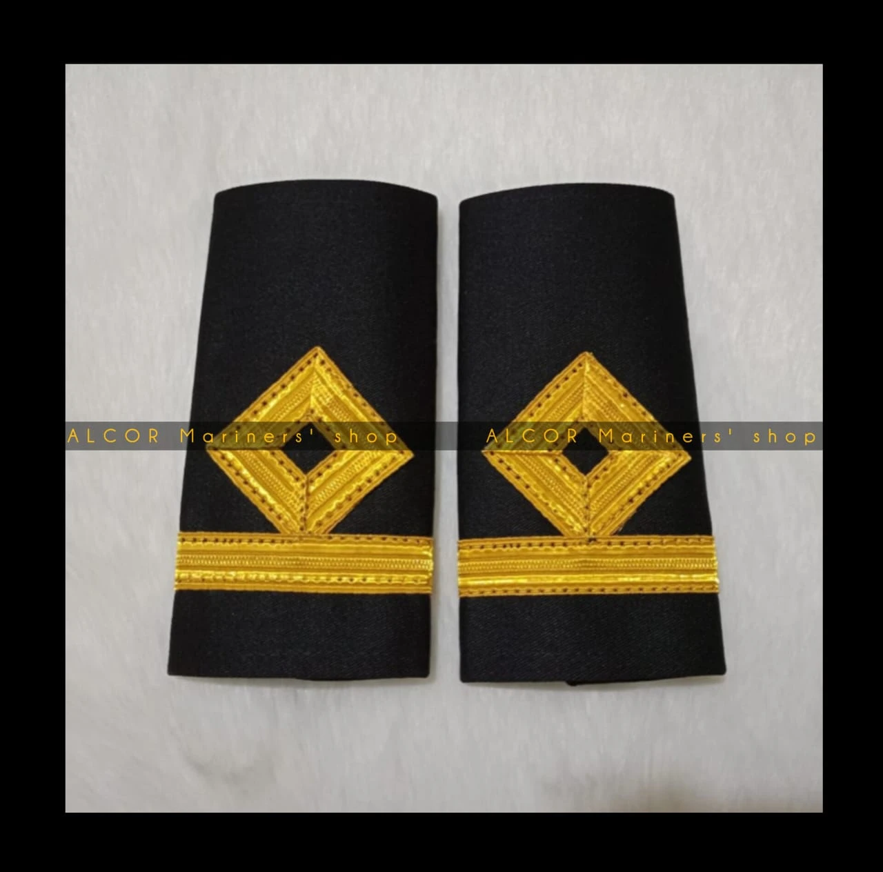 Third Officer Epaulette